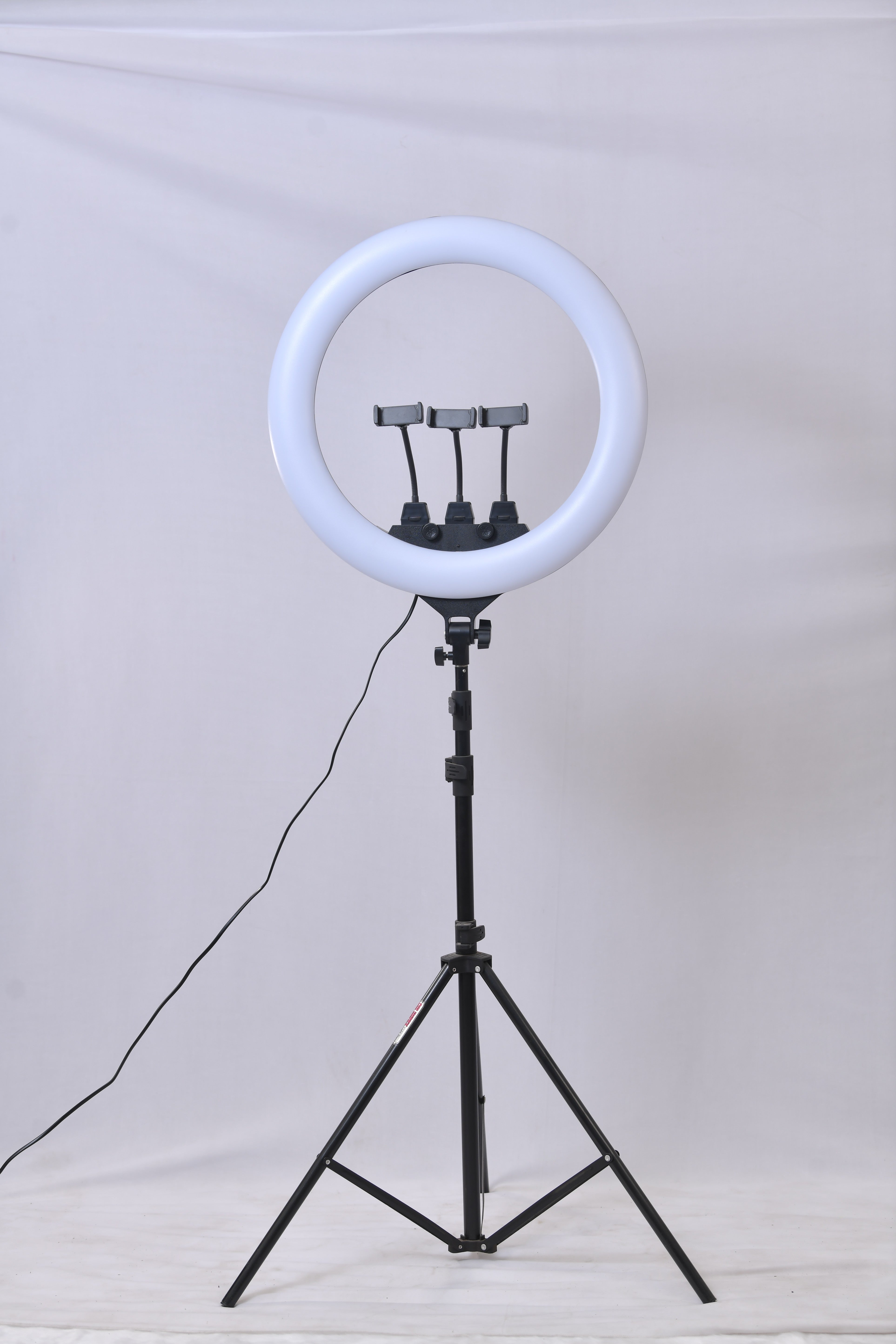 22 INCH PROFFESSIONAL RING LIGHT