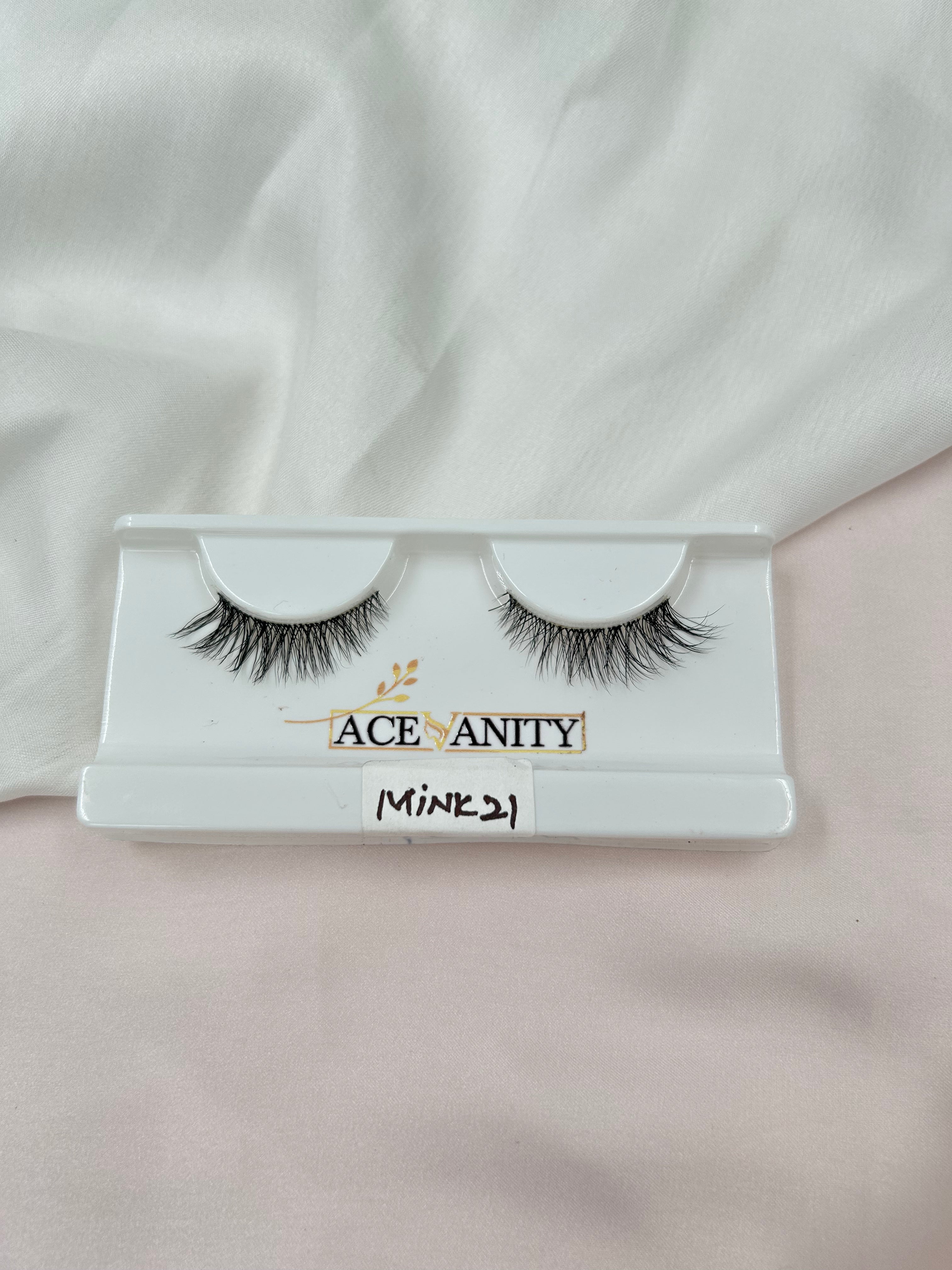 {{ product_title }} – professional {{ product_type }} by Ace Vanity for makeup artists